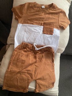 Kids Two-Piece T-Shirt and Shorts Set size 4