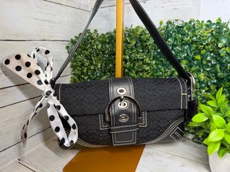 Coach Signature Canvas Shoulder Bag