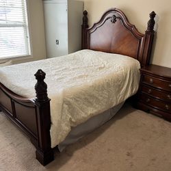 Used 4 Piece Bed Set - Bed, Nightstand, Dresser And Mirror 