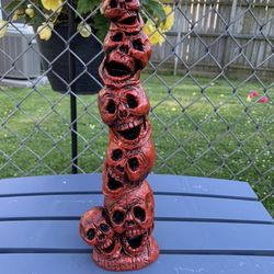 Desktop Skull Statues Sold Separately