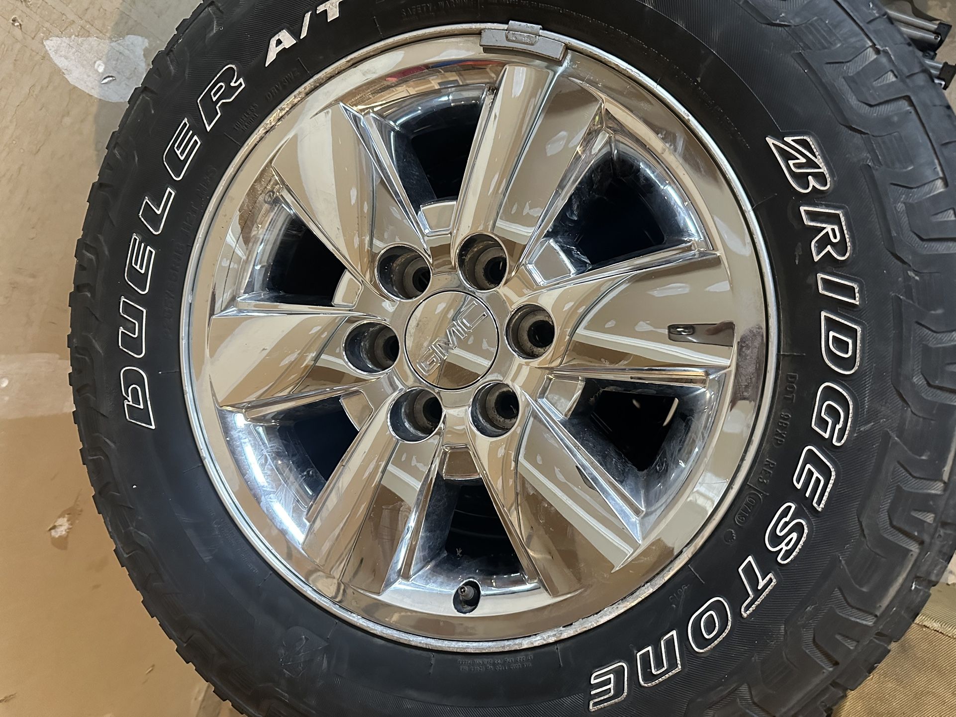4 GMC wheels rims Yukon sierra Denali 6 lug 18 Inch “