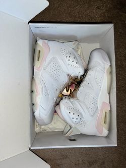 Jordan 6 Retro Gold Hoops (W)