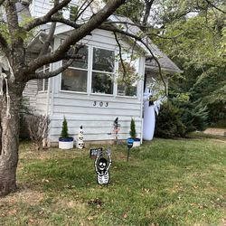 Yard Sale 