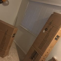 Vanity With full mirror