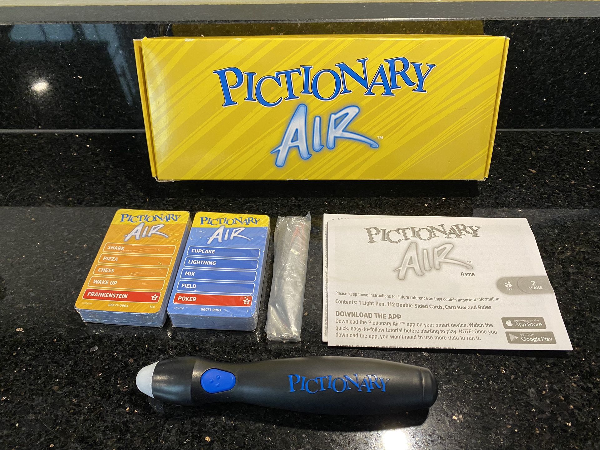 NEW, Pictionary Air Mattel Game, Classic Family Fun Board Game