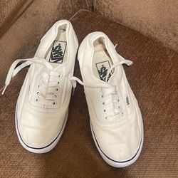White Vans 4.5 Men’s 6 Wmns 