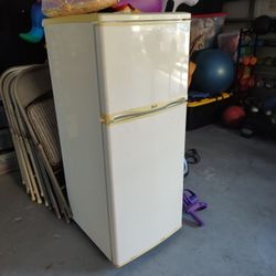 Refrigerator, Small