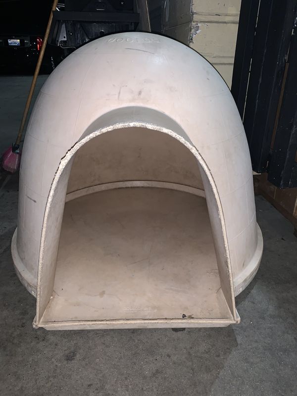 Large dog igloo house for Sale in Westminster, CA OfferUp