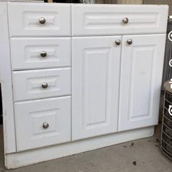 Vanity 36”/ 21”