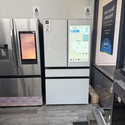 Samsung - Bespoke 29 cu. ft. 4-Door French Door Refrigerator with AI Family Hub In White Glass ☑️💟