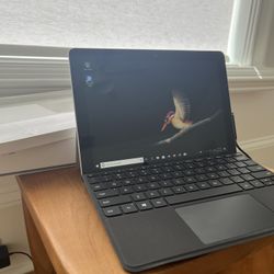 Microsoft Surface Go Model 1825 w/Keyboard and Charger