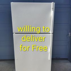 White Kenmore Top Freezer Refrigerator 18 Cu Ft