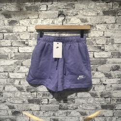 NWT Nike Women's Sportswear Club Fleece Mid Rise 3” Shorts Size XS