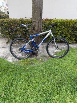 giant NRS medium frame for suspension mountain bike 26 inch wheel