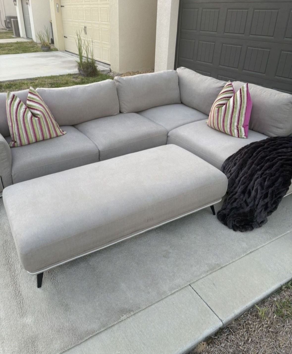 Sectional Sofa