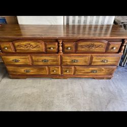 Wood Dresser With 6 Large Drawer $280