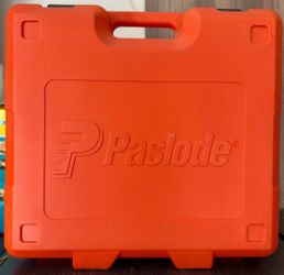 Paslode 2 1/2-in 16 gauge Pneumatic Straight Nailer
