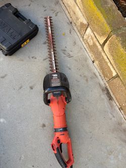 BLACK+DECKER 24" Corded Electric Hedge Trimmer (Model HH2455)