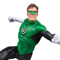 DC Designer Series Green Lantern Statue by Ivan Reis (DC Collectibles)
