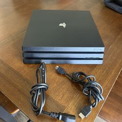 PlayStation 4 Pro $100  READ👉🏽[it Works But It’s Hard To Insert The CD] Or Better To Download Games To Console [NO CONTROLLER]