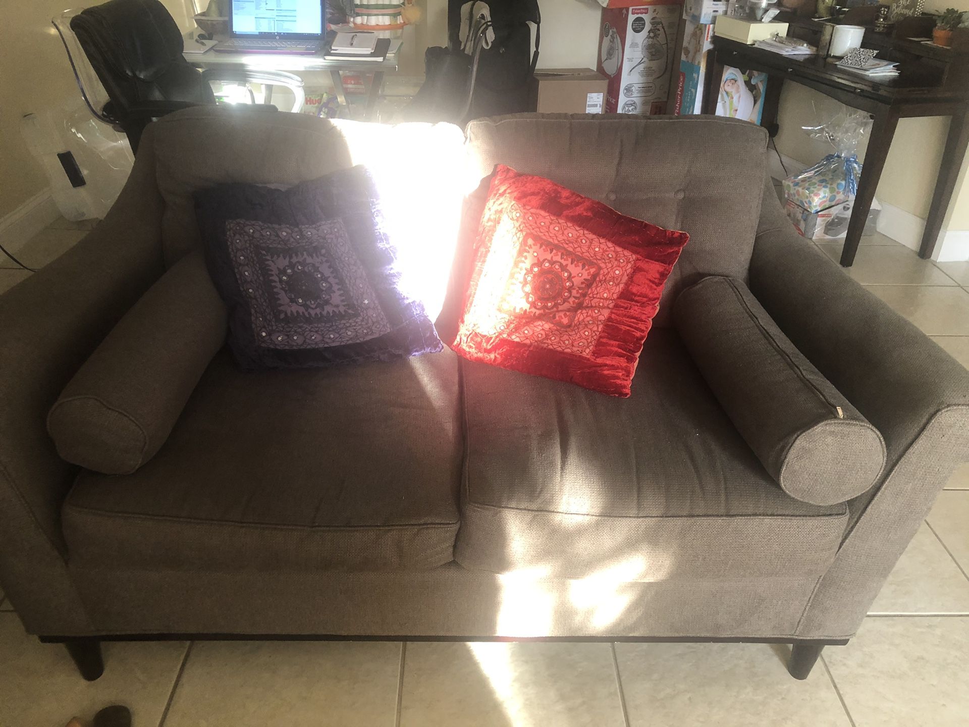 BUNDLE DEAL! Sofa, coffee table, end table and lamp!