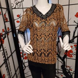 PRE-LOVED "DESIGN WORKS" LADIES UNIQUE CROCHET TOP W/FRINGE/PETITE MEDIUM