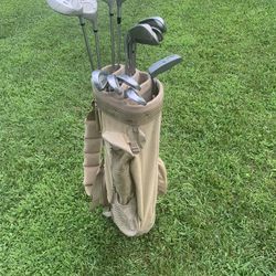 Right Handed Golf Club Set W/ Bag