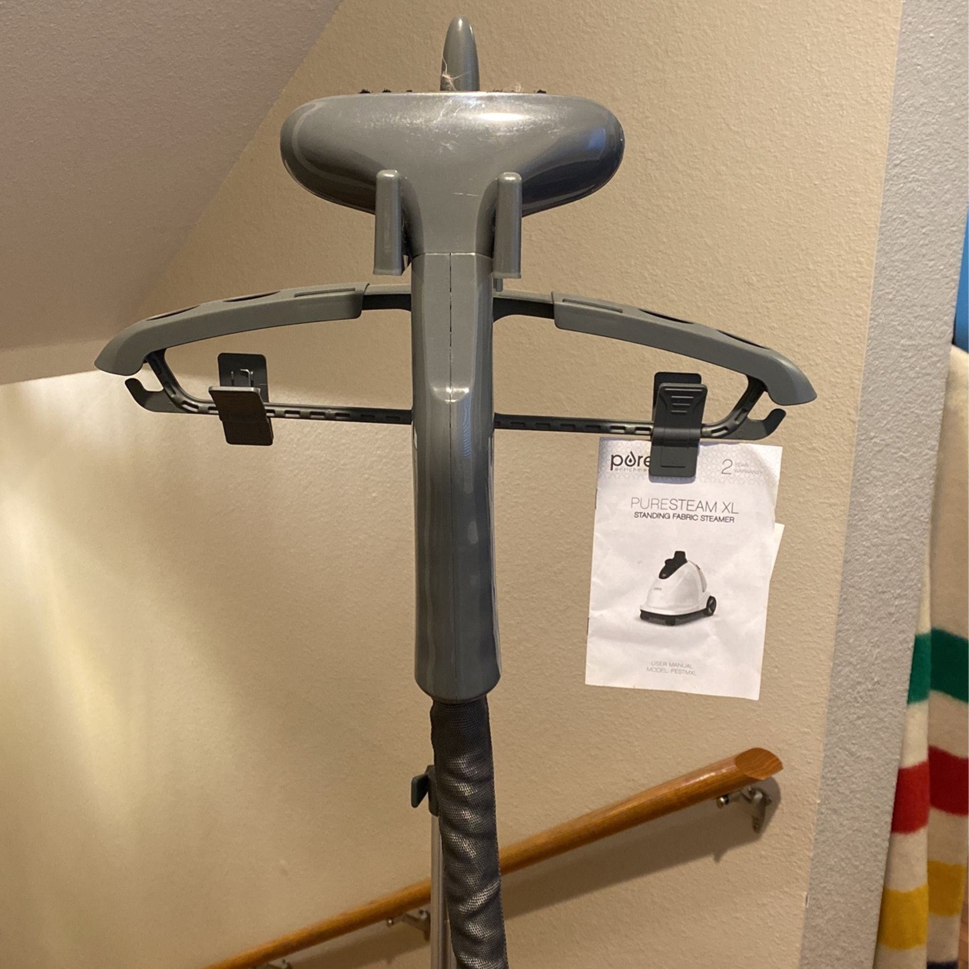 Standing Fabric Steamer