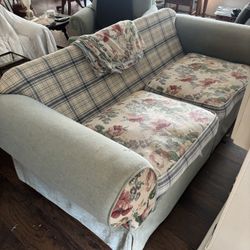 FREE COUCH