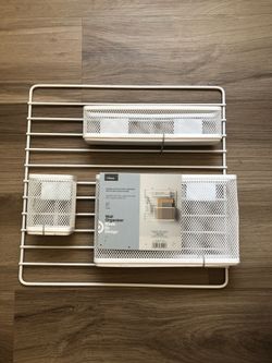 Wall organizer