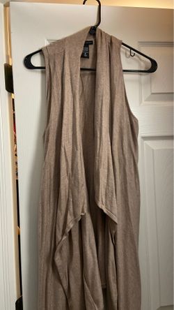 New York & Company Open Sleeveless Cardigan in Tan/beige