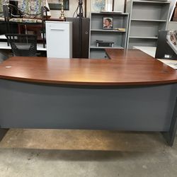 L shaped desk