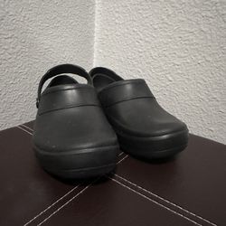 Anti-slip crocs shoes