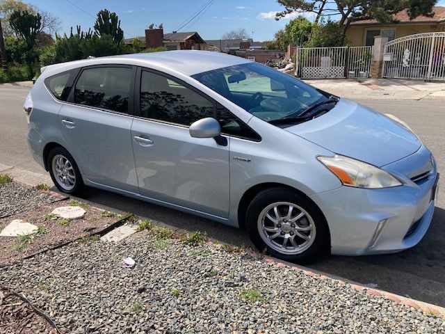 2012 Toyota Prius V