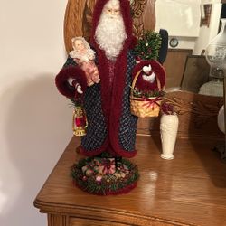 New 19 Inch Handcrafted Wired And Stuff Body Santa Claus With Accessories