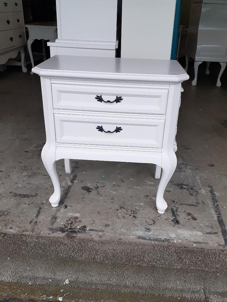 Refurbished Beautiful White Nightstand or End Table