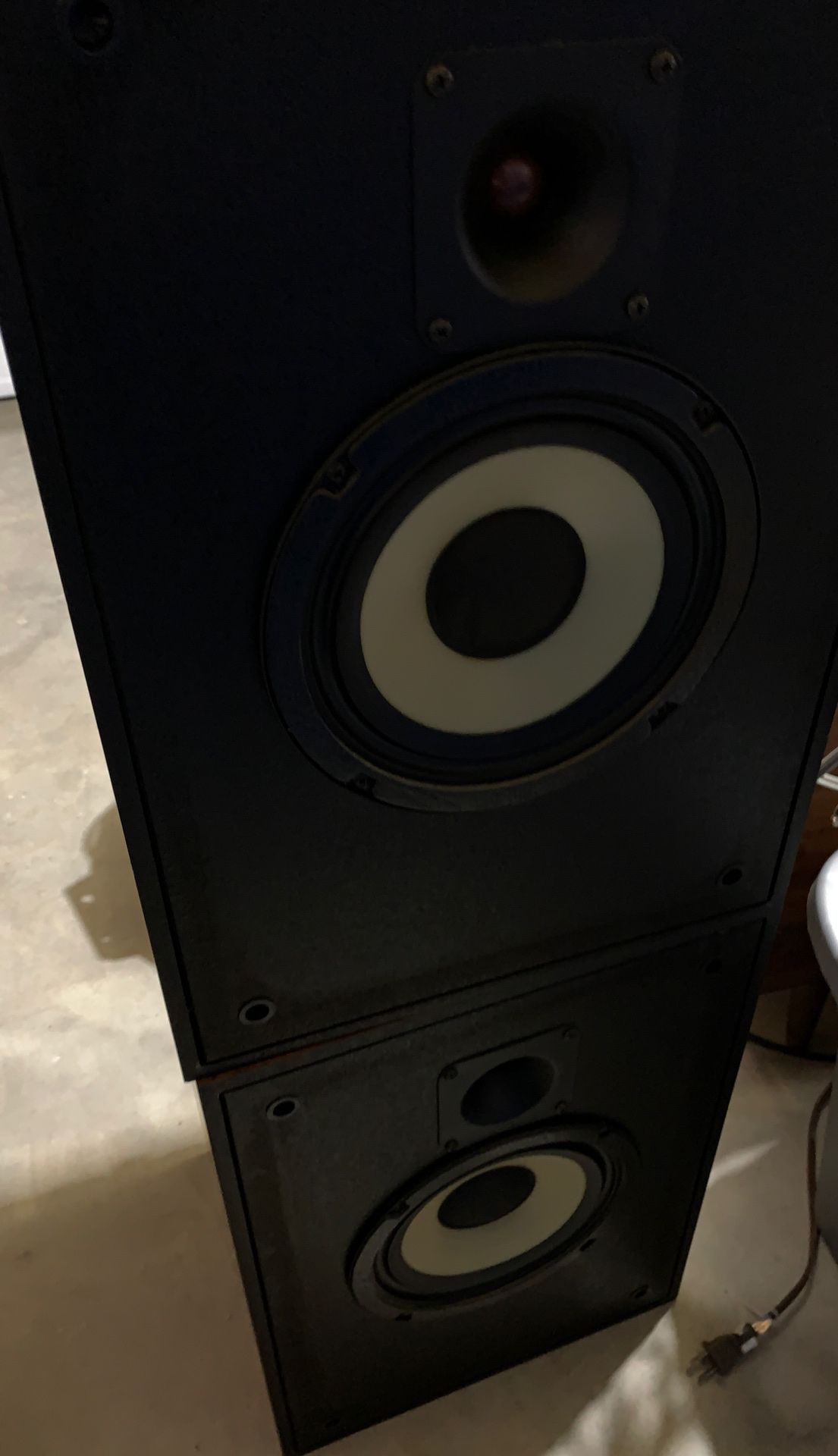 Klipsch KG2 speakers