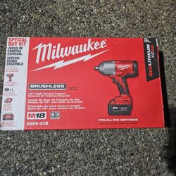 Milwaukee 1/2 Inch High Torque Wrench Kit
