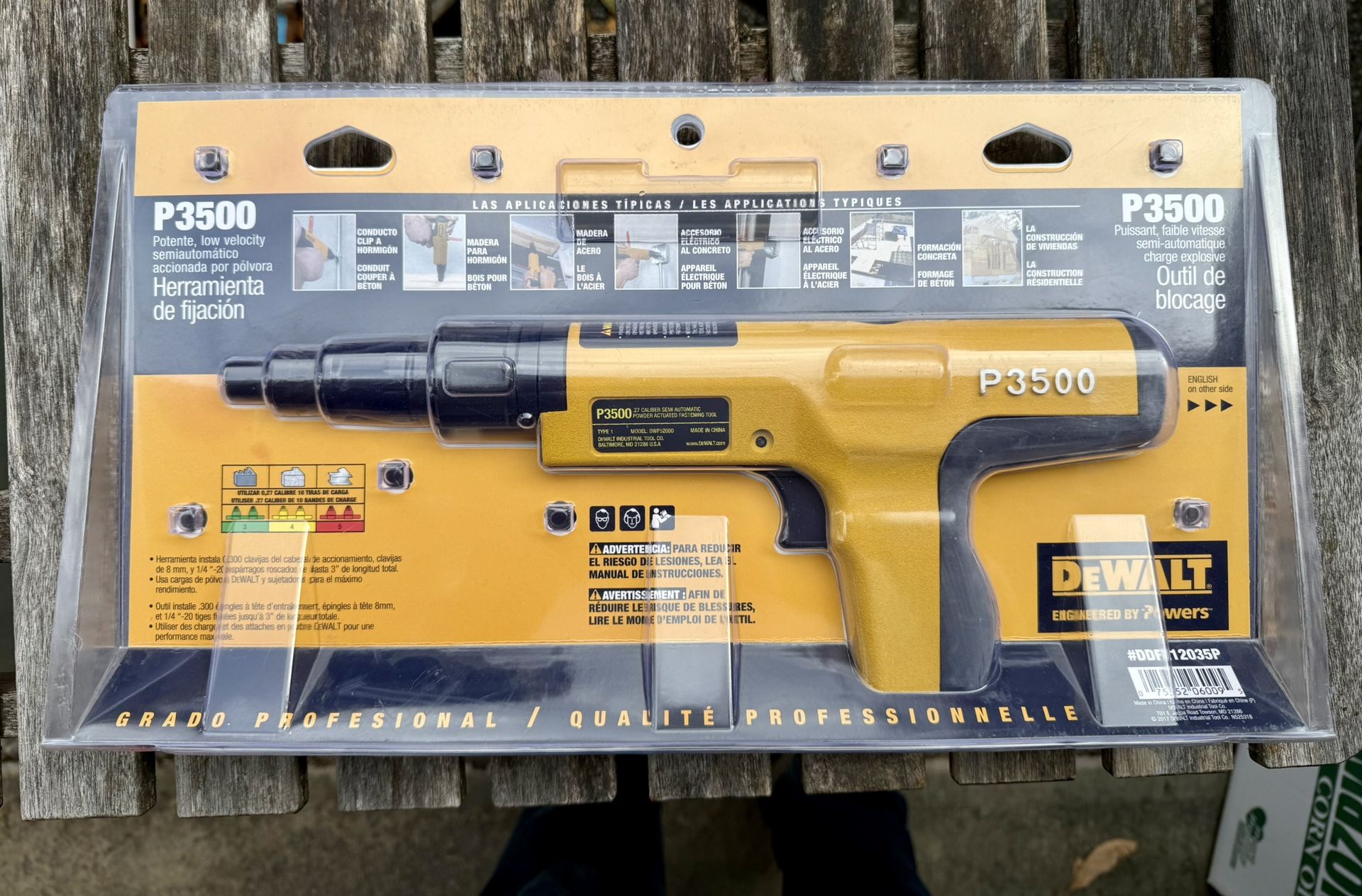 Dewalt P3500 Powder Actuated Fastening Tool