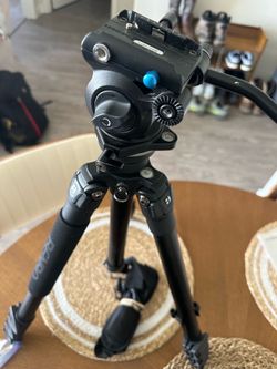 BENRO S2 PRO ———LIKE NEW