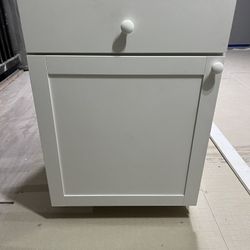 Base Cabinet 24”