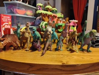 15 budget-friendly different dinosaurs for children's play + 7 mini skeleton dinosaurs