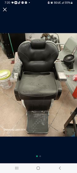 Barber Chairs 