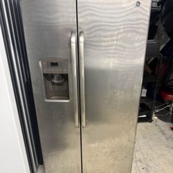 GE Refridgerator