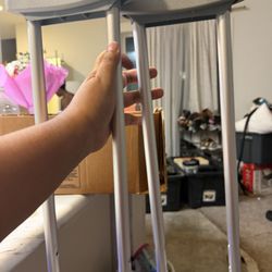 Crutches 