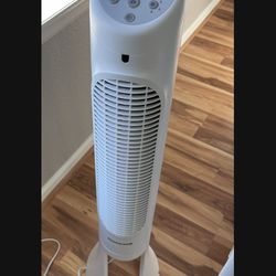 Honeywell Tower Fan With Remote