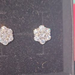 9mm Honeycomb Flower Moissanite