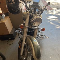 2005 V Star 