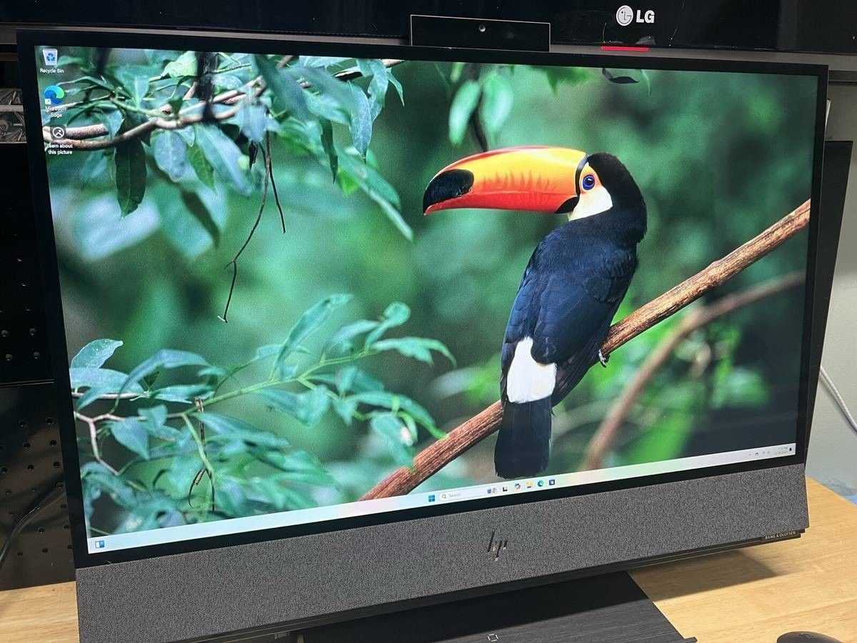 32" All In One HP Computer Gaming Desktop i7 GTX 1650, 32 GB RAM, 1 TB SSD