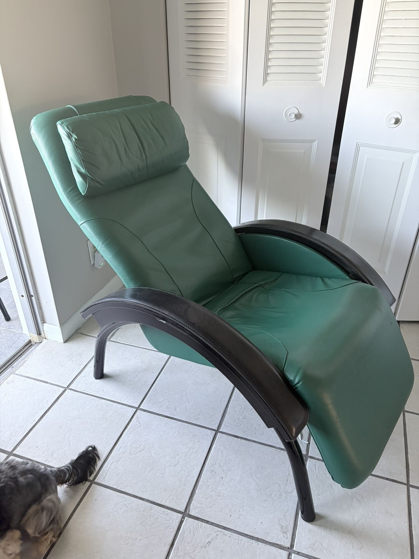 Reclinable Chair